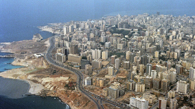 678x451_West_Beirut1983